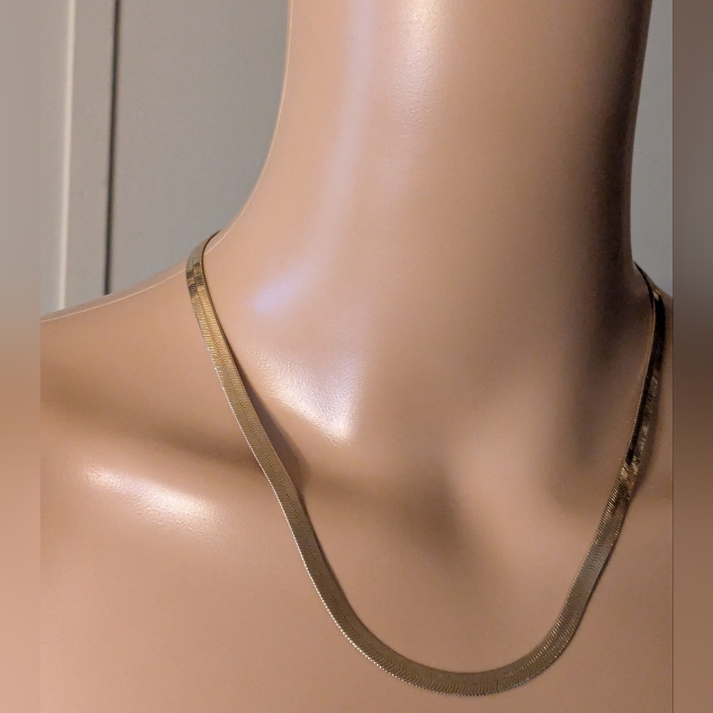 Classic Vintage Gold Plated Herringbone Necklace - Picture 8 of 10
